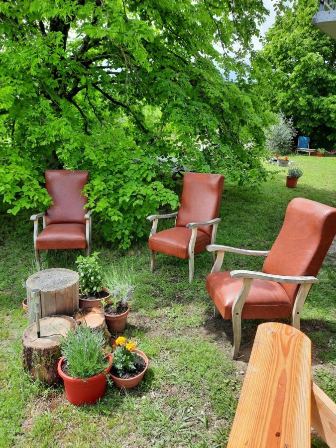 Les Coteaux De Planeze, Maison Et Jardin Dans Le Lot! Chambres Chez L'Habitant! Belmont-Bretenoux Luaran gambar